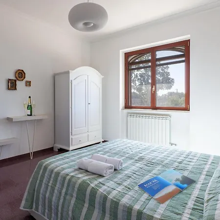 Villa Tenuta With Garden And Pool - Happy *