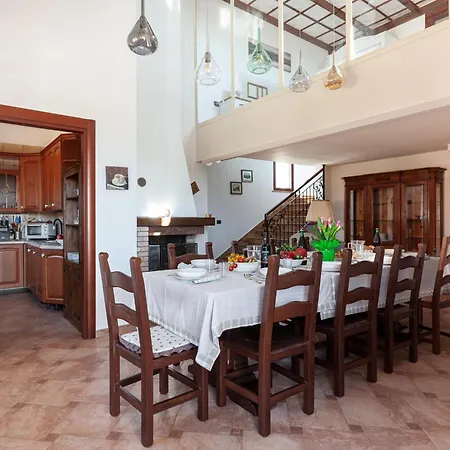Tenuta With Garden And Pool - Happy فيلة *